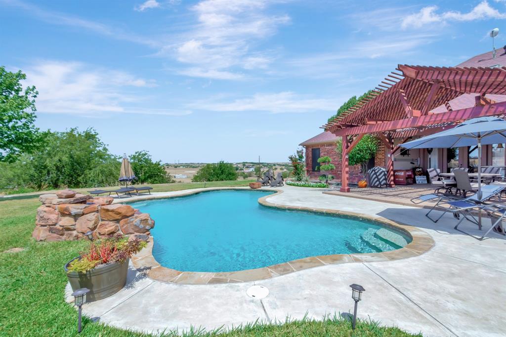5520 White Settlement Rd, Weatherford, TX 76087 photo
