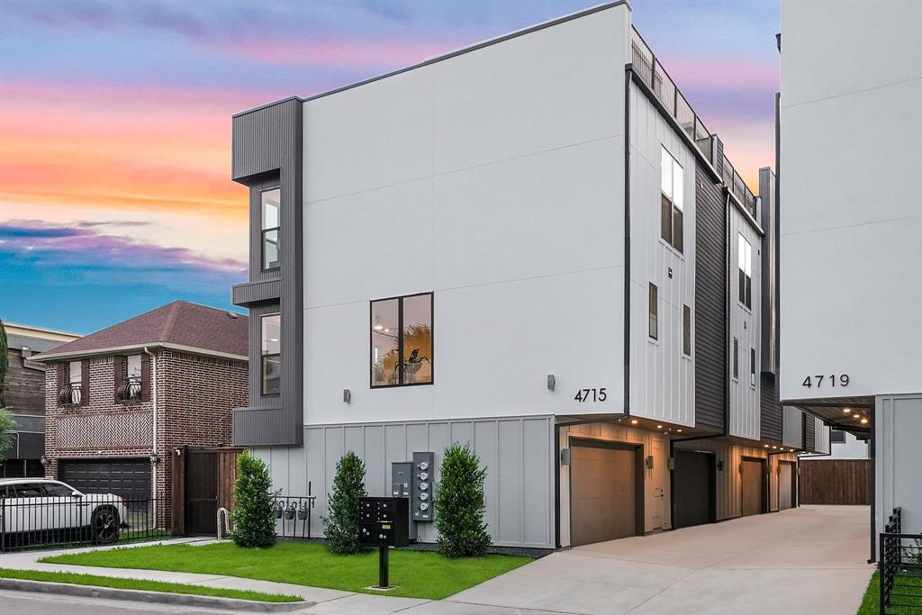4715 Manett St #102, Dallas, TX 75204 photo