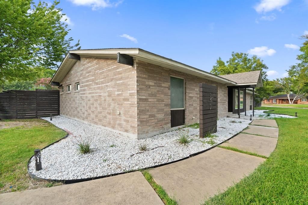 3427 Saint Cloud Cir, Dallas, TX 75229 photo