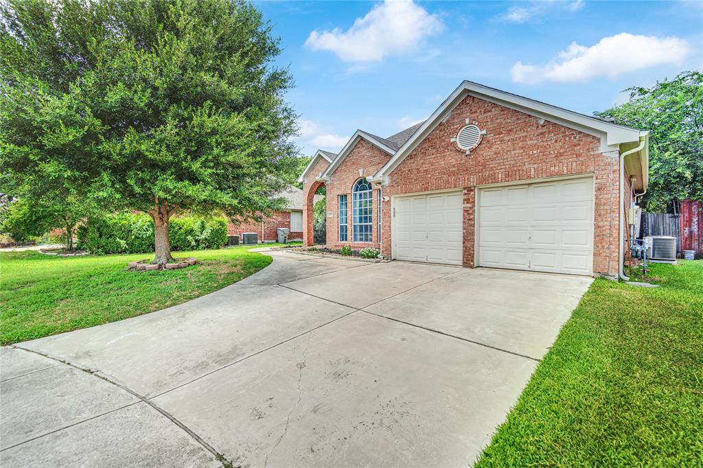 2241 Merritt Way, Arlington, TX 76018 photo