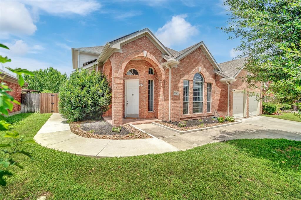 2241 Merritt Way, Arlington, TX 76018