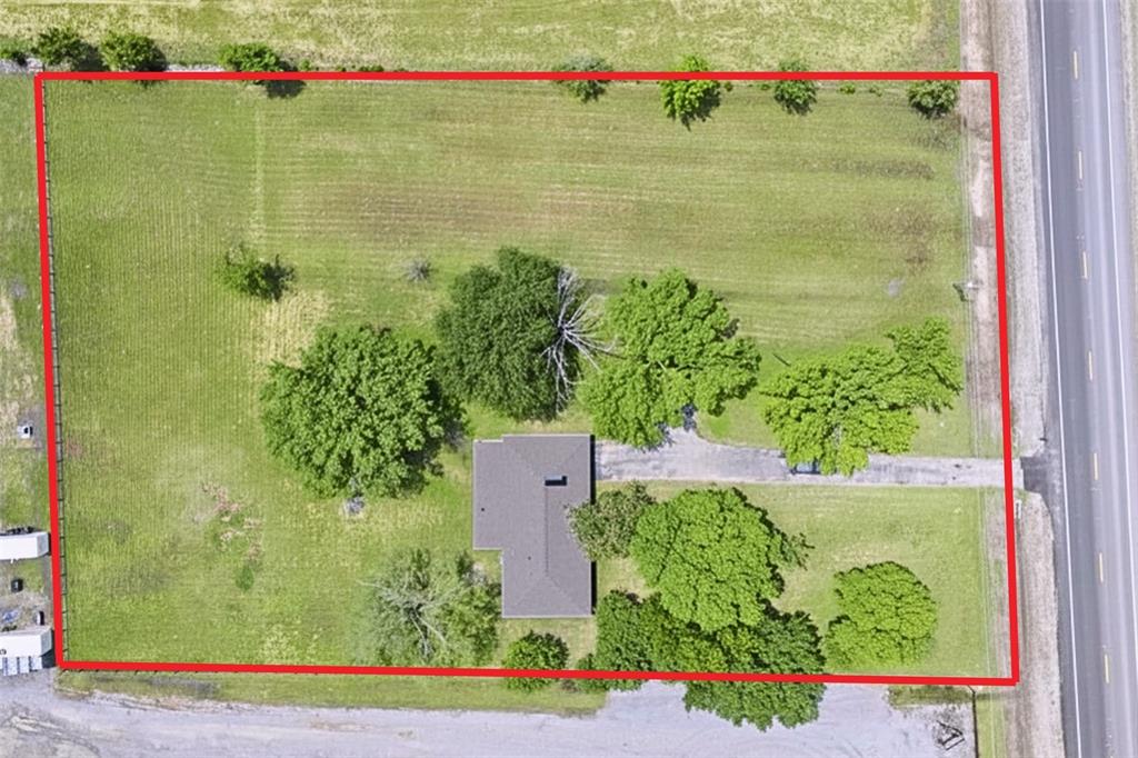 5772 N State Highway 78, Bonham, TX 75418 photo