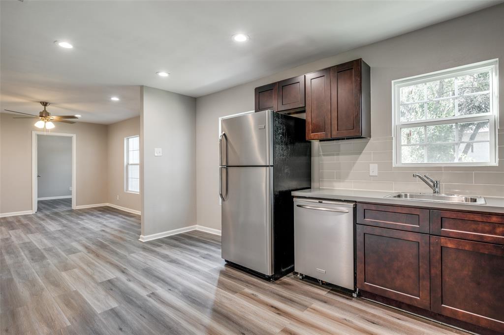 4206 Robert L Parish Star Route Ave, Dallas, TX 75210 photo