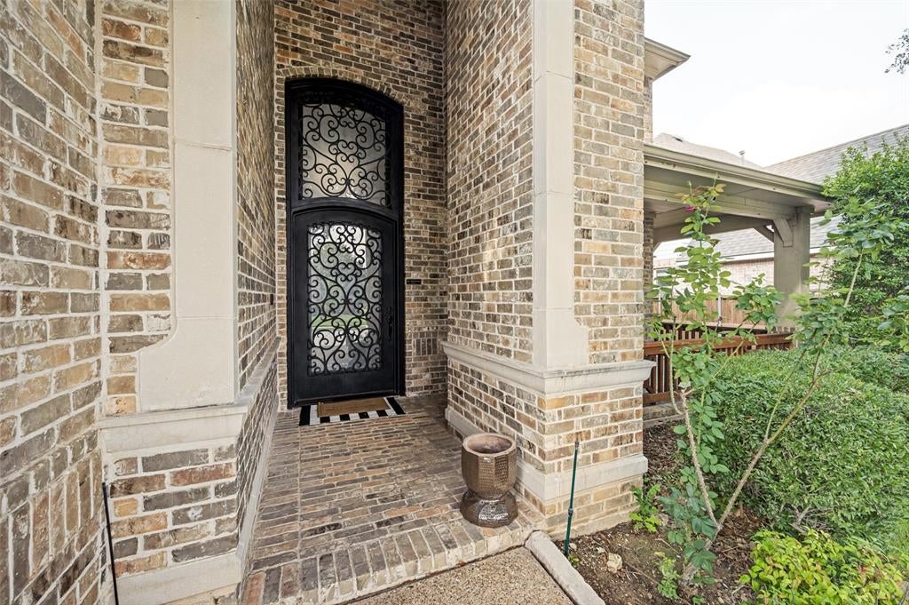 1700 Coyote Rdg, Carrollton, TX 75010 photo