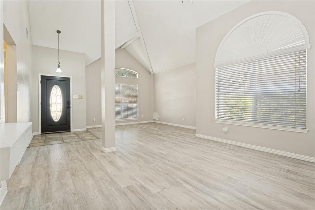 2123 Daniel Way, Carrollton, TX 75006 photo
