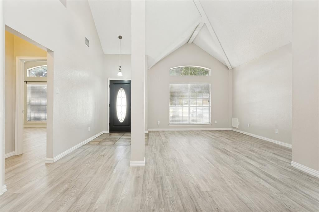 2123 Daniel Way, Carrollton, TX 75006 photo