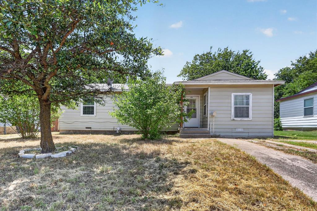 4912 Borden Dr, Fort Worth, TX 76116