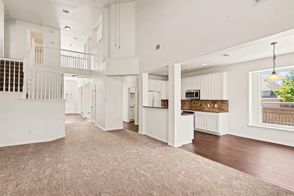 9721 Mcfarring Dr, Fort Worth, TX 76244 photo