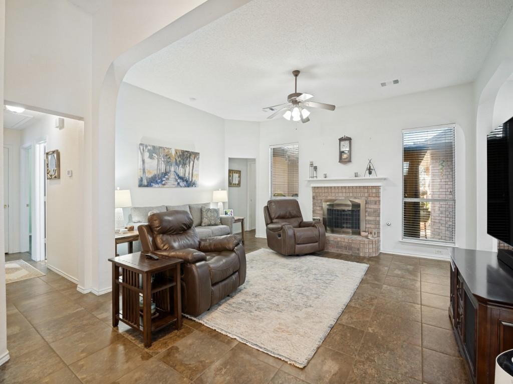 10313 Evergreen Dr, Rowlett, TX 75089 photo