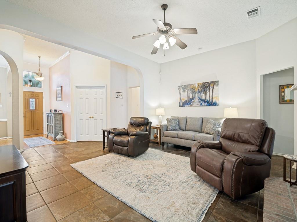 10313 Evergreen Dr, Rowlett, TX 75089 photo