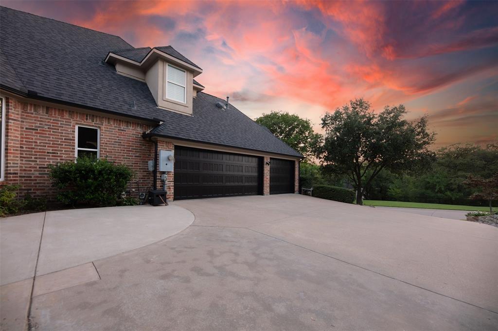 805 Lake Breeze Dr, Highland Village, TX 75077 photo