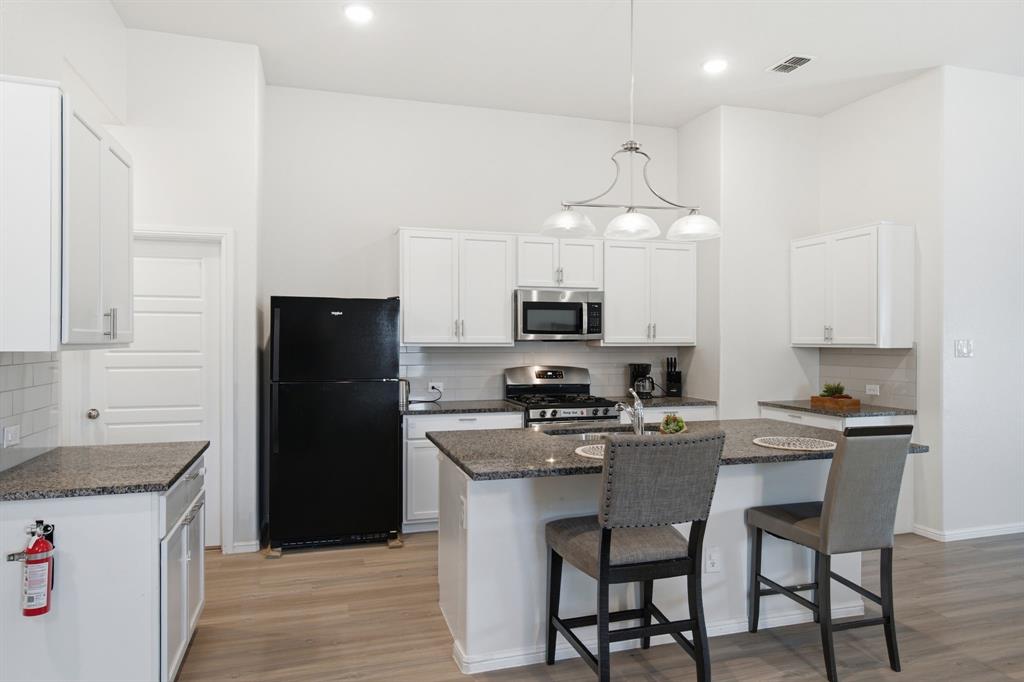 6921 Pampas Pl, Venus, TX 76084 photo