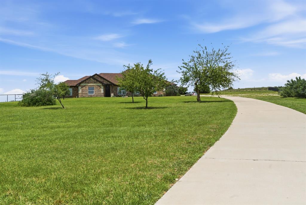 3020 Jolene Ct, Springtown, TX 76082
