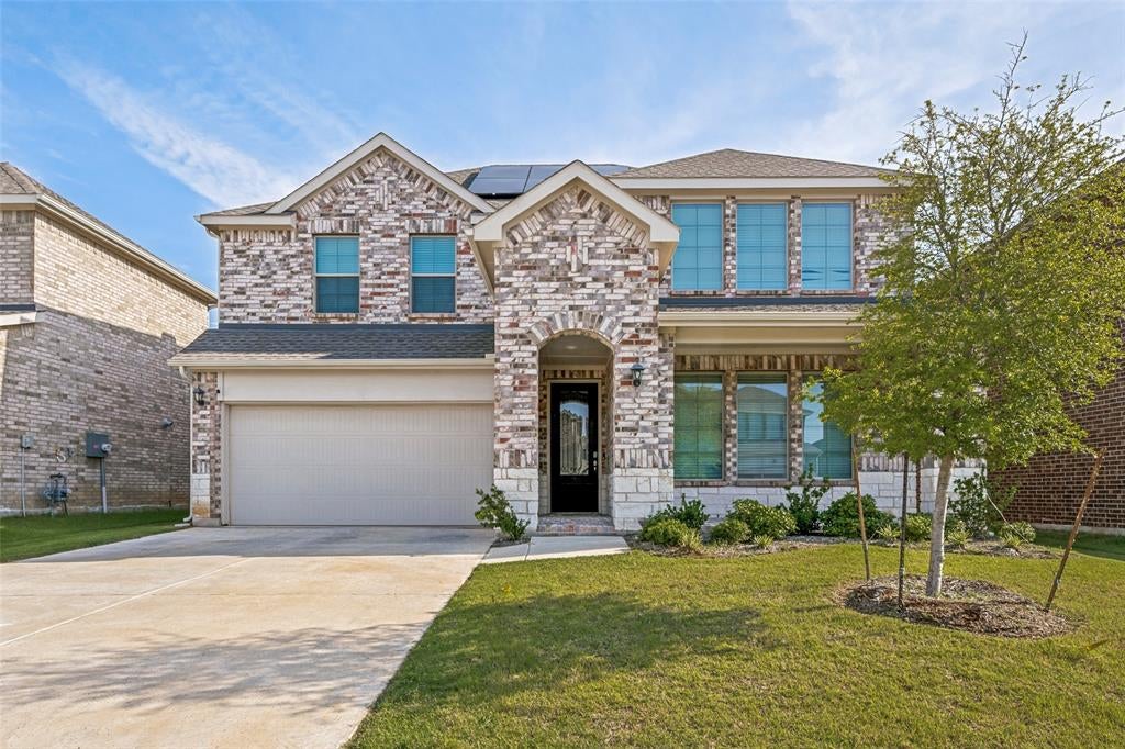 8153 Trudy Ln, Fort Worth, TX 76120