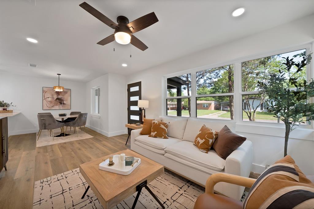 2926 Hillglenn Rd, Dallas, TX 75228 photo