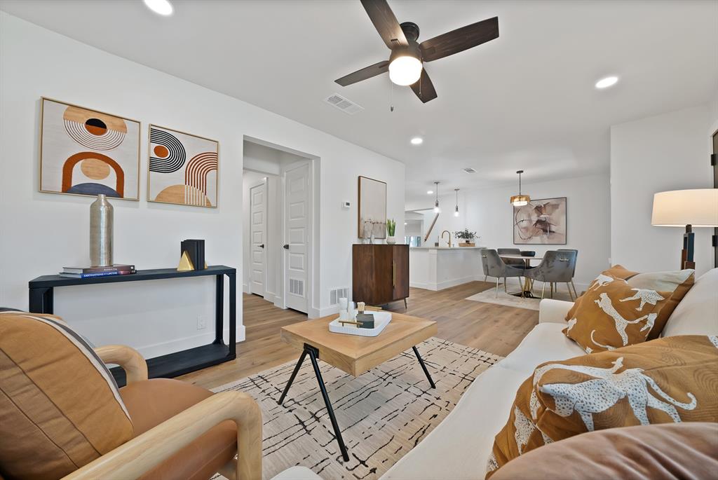 2926 Hillglenn Rd, Dallas, TX 75228 photo