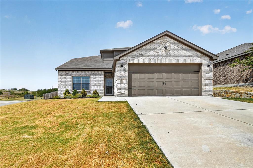 176 Bandana Cir, Newark, TX 76071