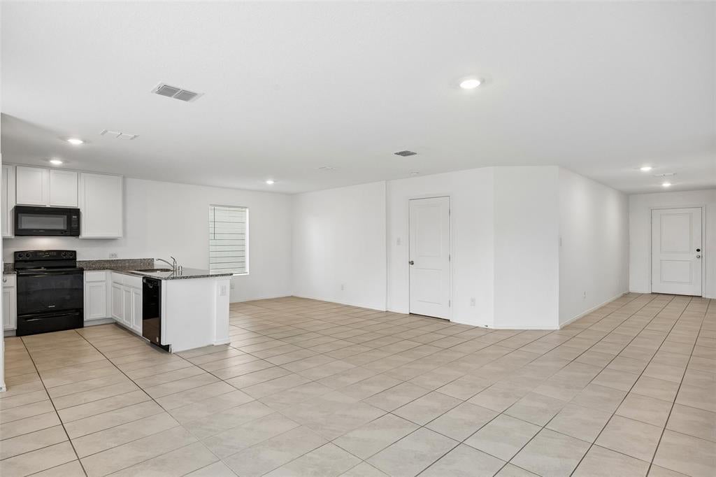 2935 Lorena Jordan Rd, Dallas, TX 75212 photo
