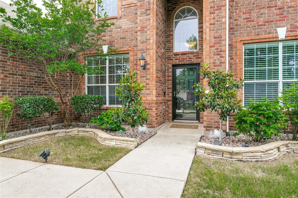 1121 Victory Bells Dr, Fort Worth, TX 76052 photo