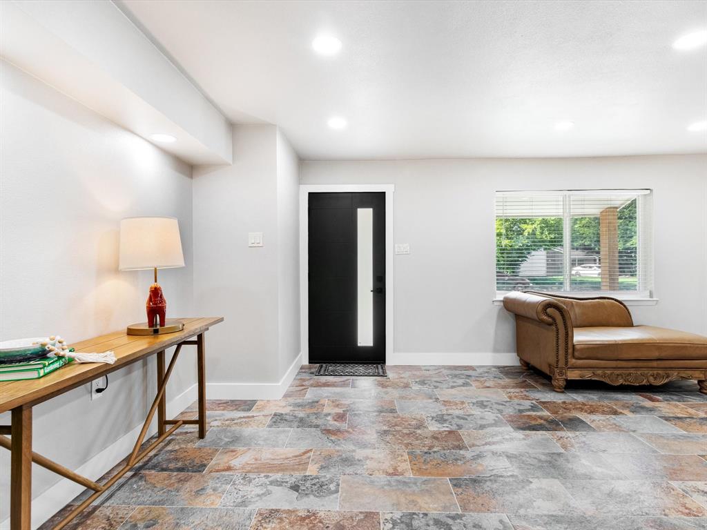 1213 Fairmont St, Irving, TX 75062 photo