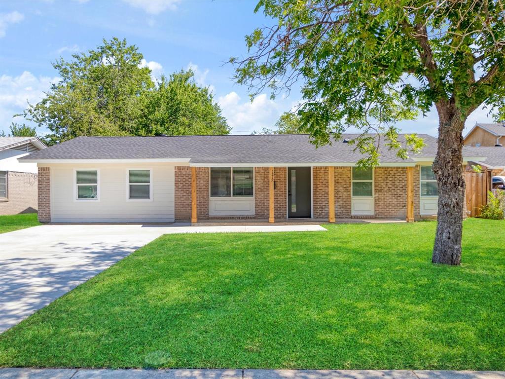1213 Fairmont St, Irving, TX 75062