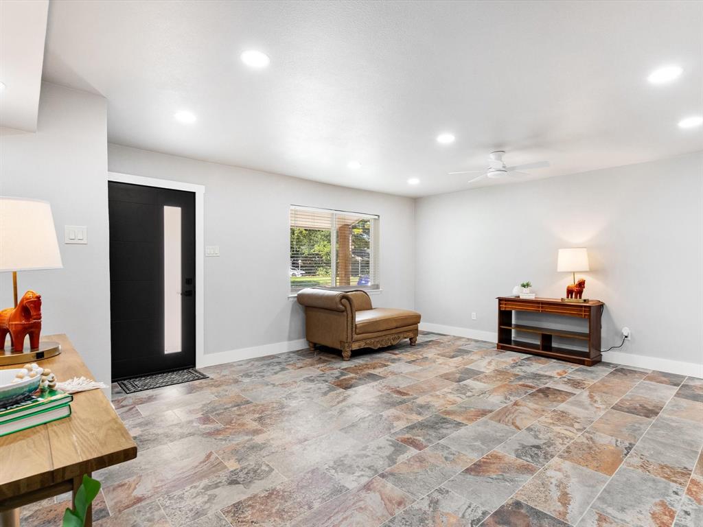 1213 Fairmont St, Irving, TX 75062 photo
