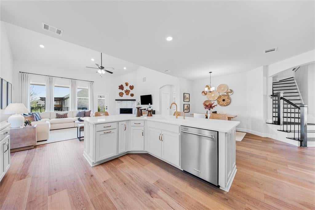 2221 Valencia Dr, Little Elm, TX 75068 photo