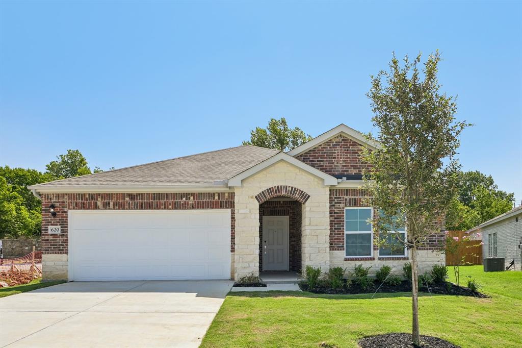 620 Durham Dr, Ferris, TX 75125 photo
