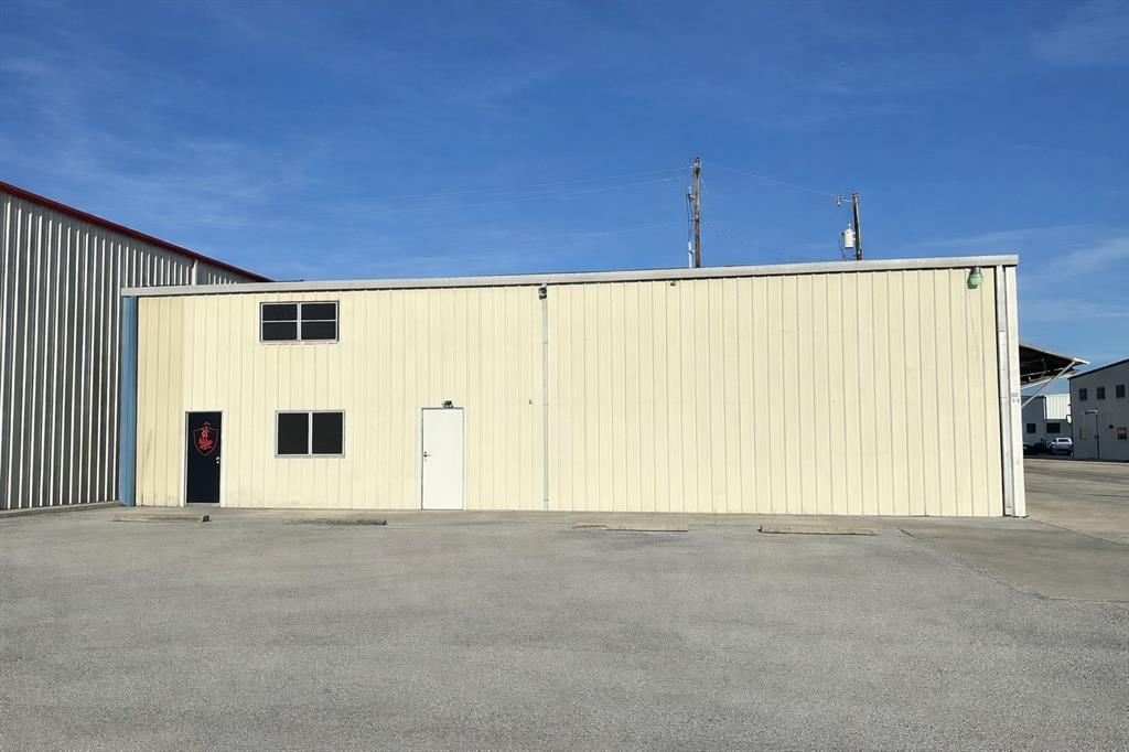 121 Aviator Dr, Fort Worth, TX 76179 photo
