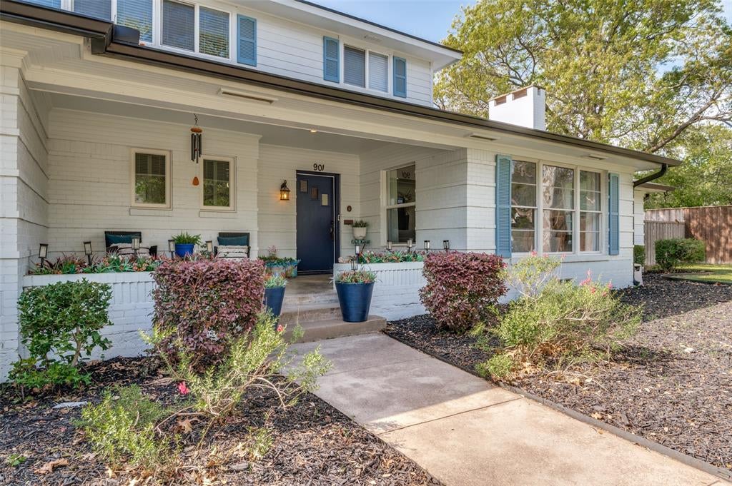 901 Bryson St, Waxahachie, TX 75165 photo