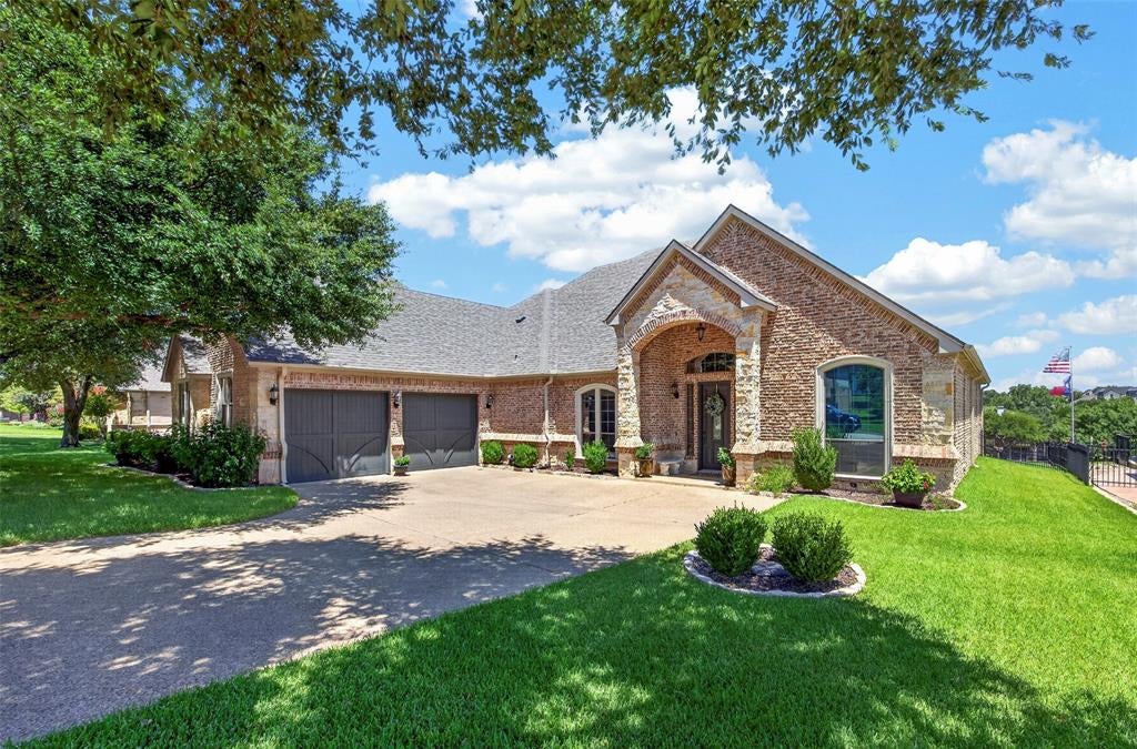 4457 Fairway View Dr, Fort Worth, TX 76008