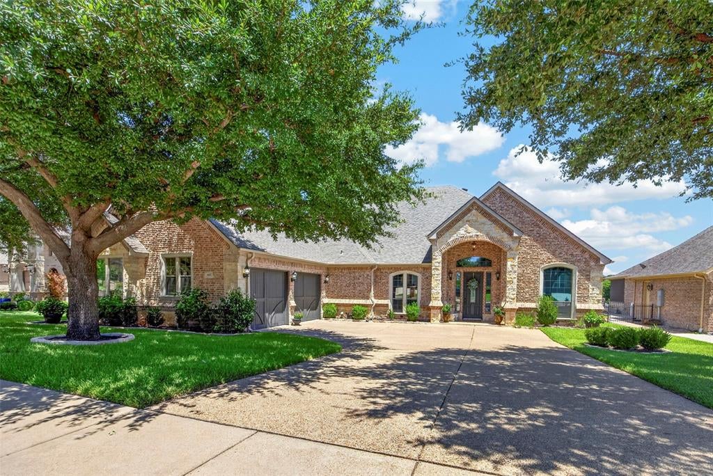 4457 Fairway View Dr, Fort Worth, TX 76008 photo