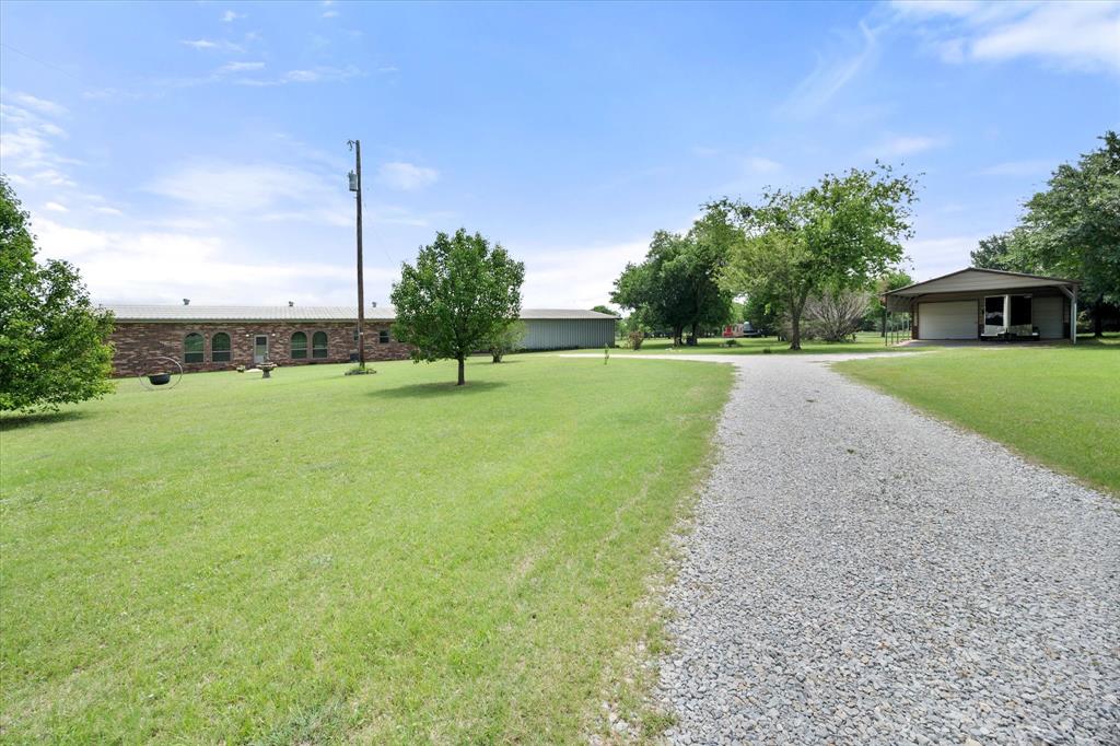 2101 Ridge View Dr, Cleburne, TX 76033 photo