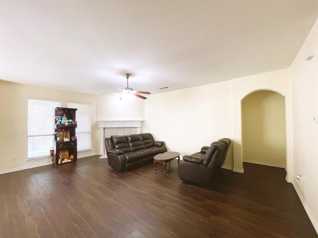 3605 Moultrie Dr, Garland, TX 75040 photo