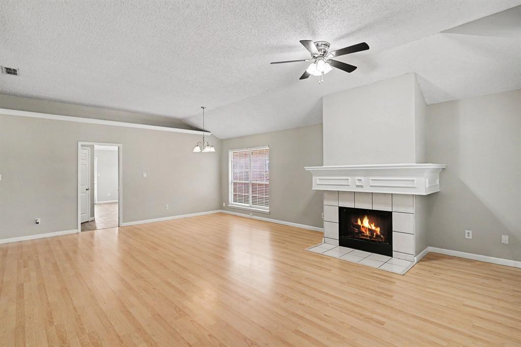 5612 Cancun Dr, North Richland Hills, TX 76180 photo