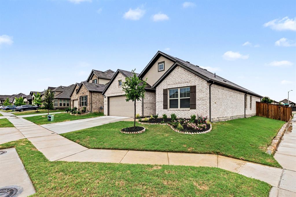 157 Greenback Trl, Fort Worth, TX 76131 photo