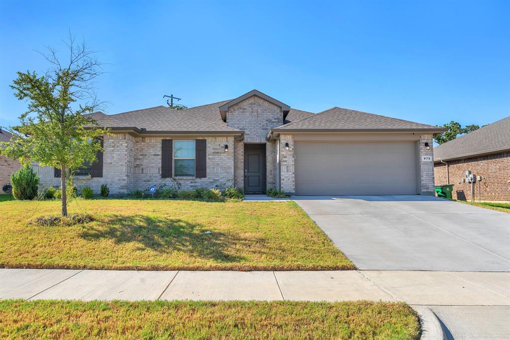 872 Alexandria Ln, Joshua, TX 76058