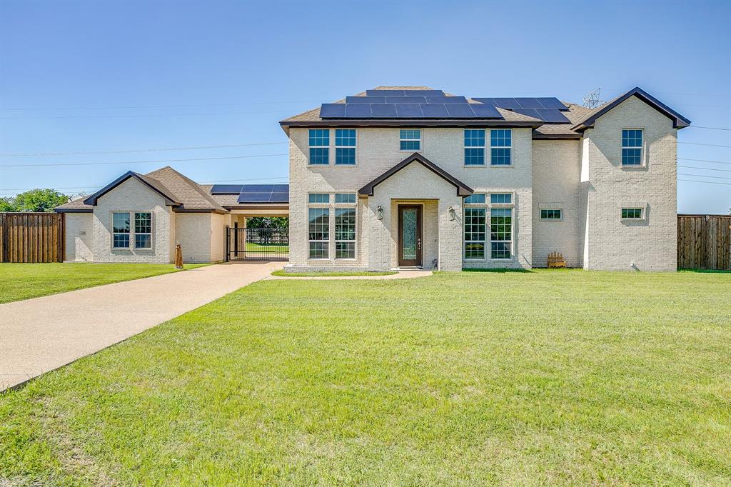 5400 Posada Dr, Fort Worth, TX 76036