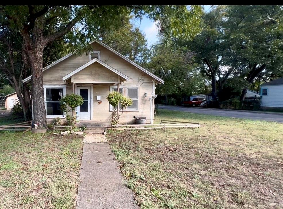 924 Sunnyside Ave, Cockrell Hill, TX 75211