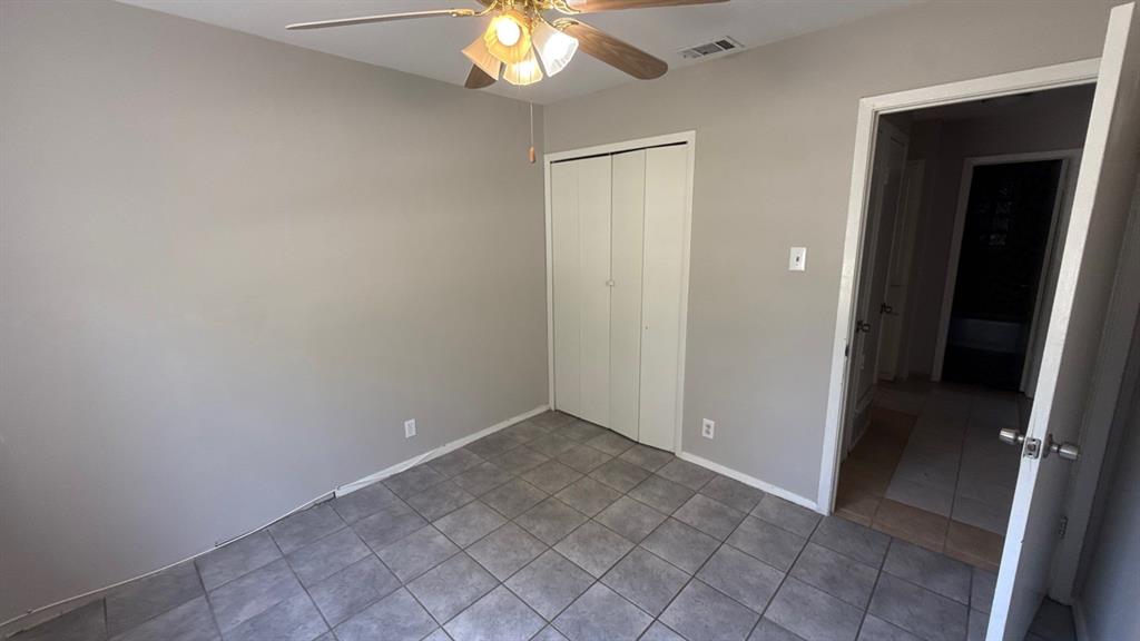 1851 Chevy Chase Dr, Carrollton, TX 75006 photo