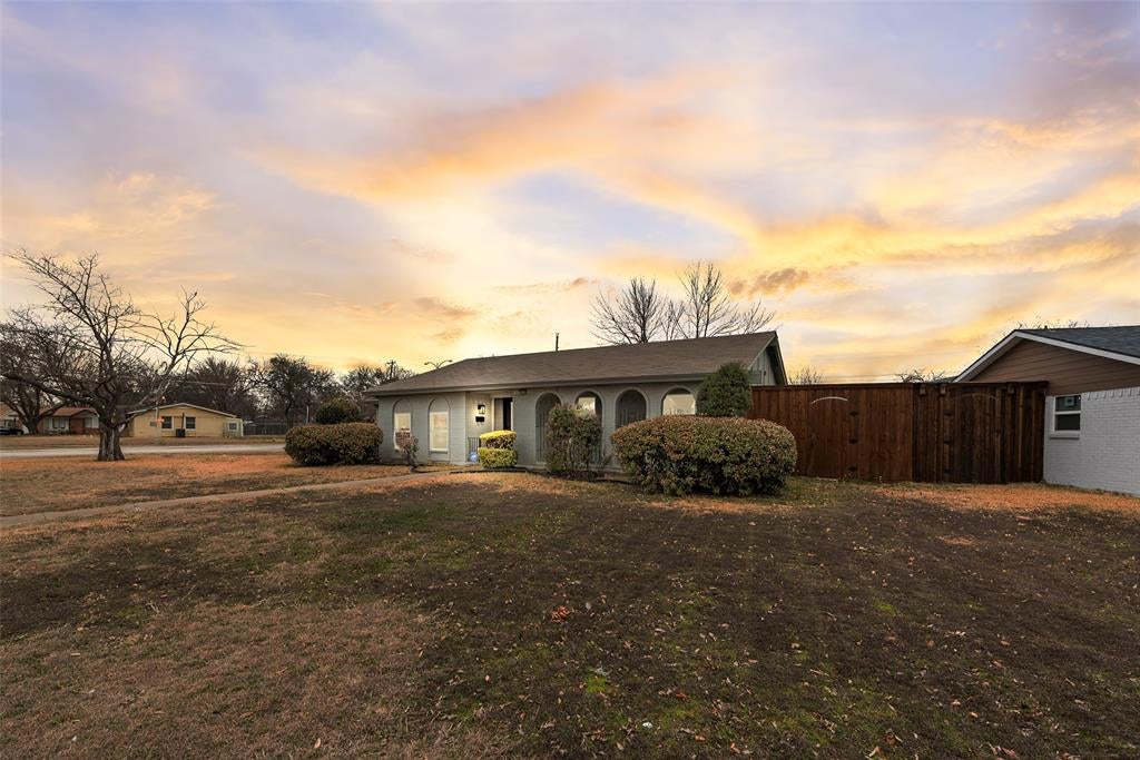2234 Aloha Dr, Mesquite, TX 75150 photo