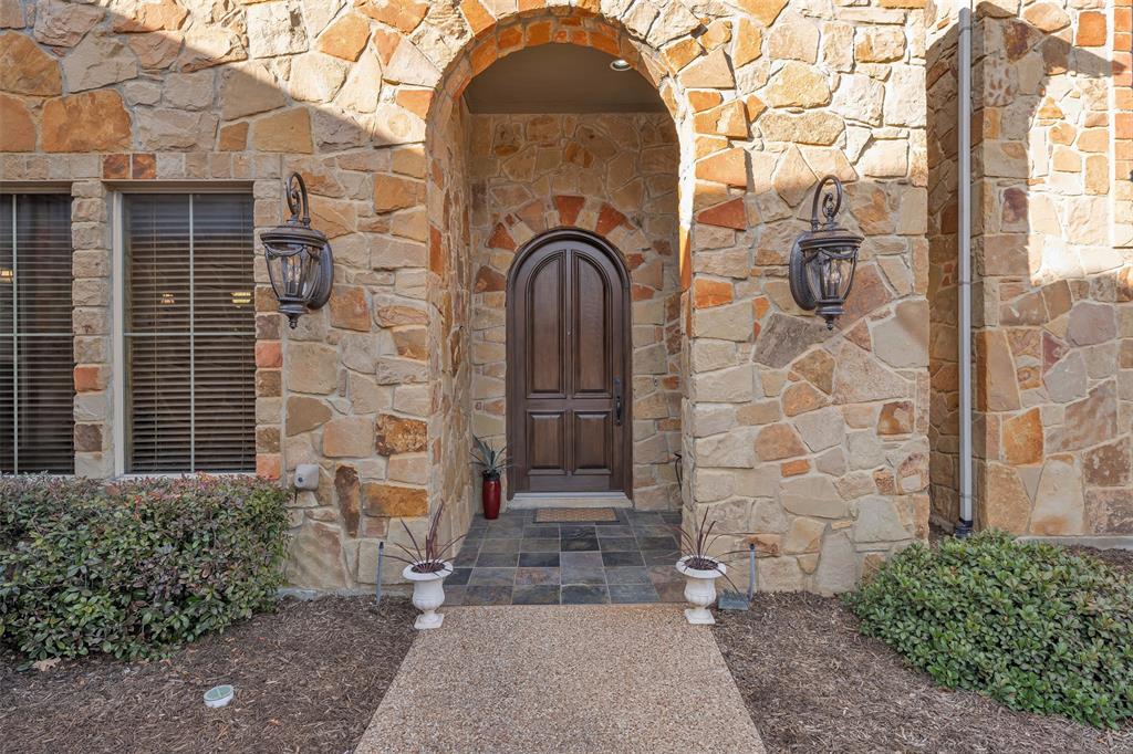 2717 S Shady Ln, Arlington, TX 76001 photo