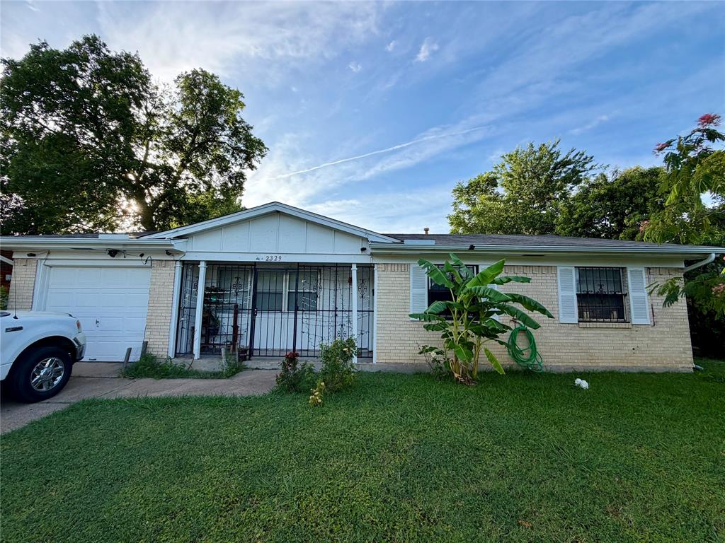 2329 Clover Ridge Dr, Dallas, TX 75216