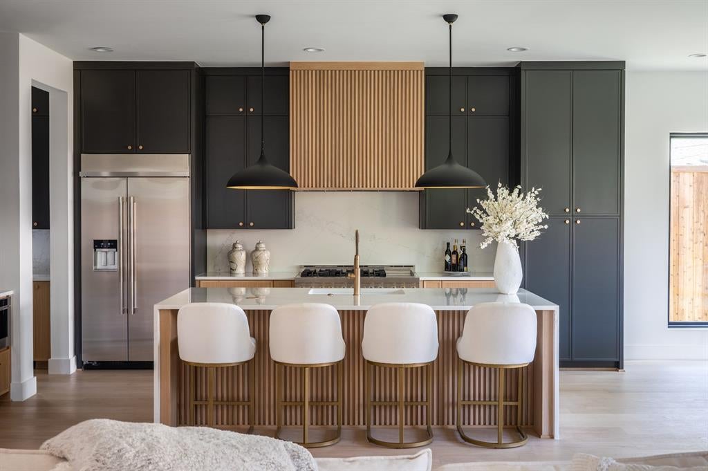 4221 Somerville Ave, Dallas, TX 75206
