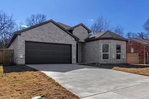 1336 Fogg St, Fort Worth, TX 76115