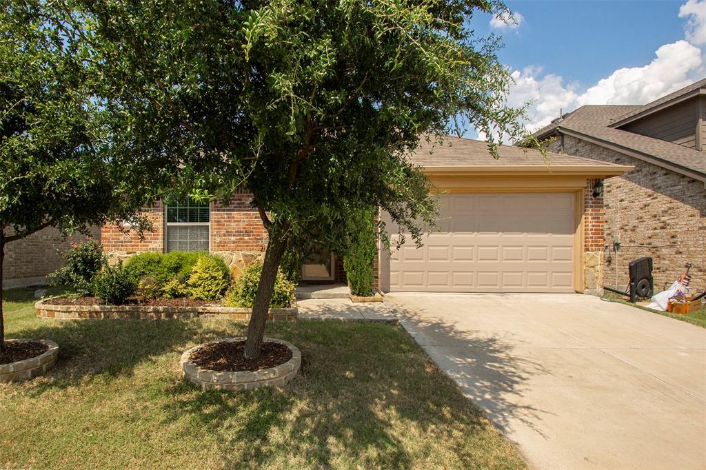 2314 Pontotoc Dr, Forney, TX 75126