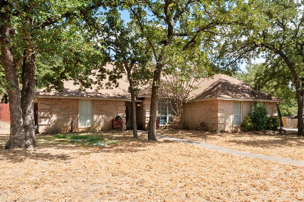 512 Shady Oaks Trl, Burleson, TX 76028 photo