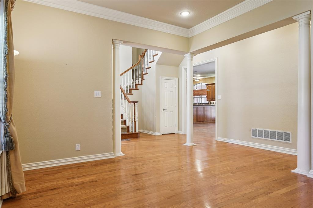 27 Oak Forrest Cir, Denton, TX 76210 photo