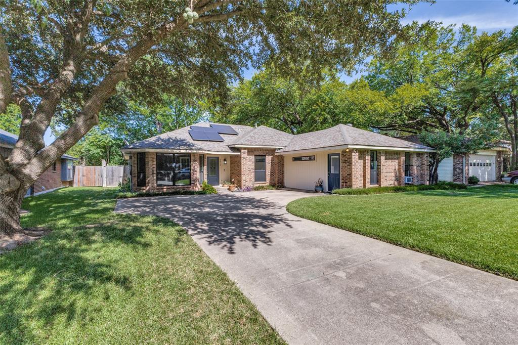 3010 Rambling Dr, Dallas, TX 75228 photo