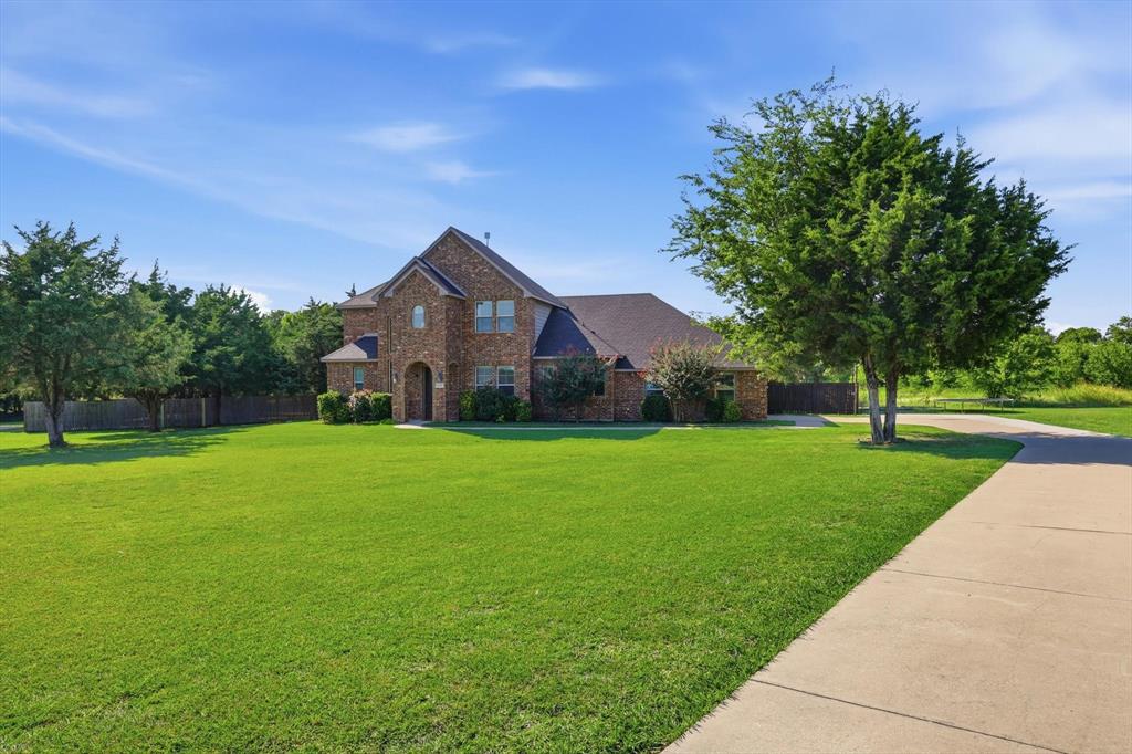 160 Kelly Dr, Waxahachie, TX 75167 photo